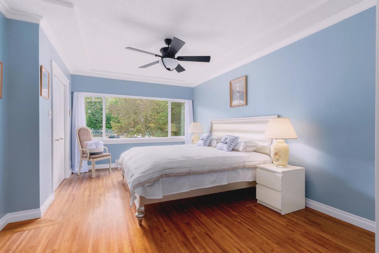 Lovely 3 Bedroom Port Moody Spacious Home 6 People Free Parking 외부 사진