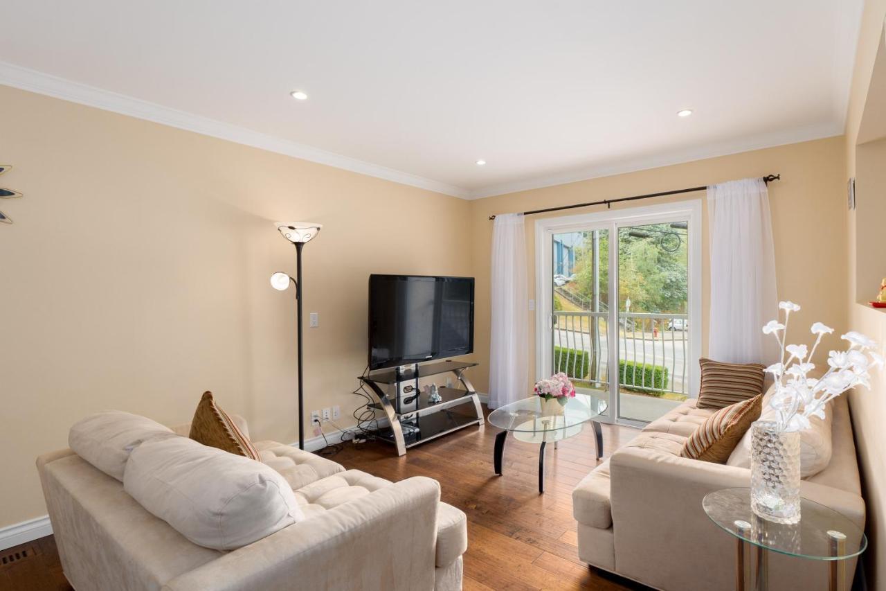 Lovely 3 Bedroom Port Moody Spacious Home 6 People Free Parking 외부 사진